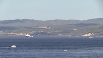 ÇANAKKALE - Rus Donanmasına ait tanker, Çanakkale Boğazı'ndan geçti