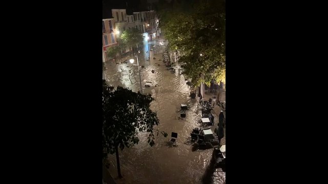 Le Cours de Martigues a pris l'eau hier soir, regardez ces images impressionnantes!