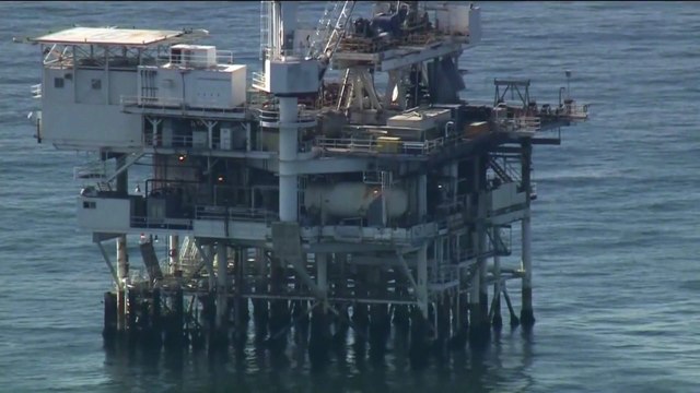 Калифорния: разлив нефти