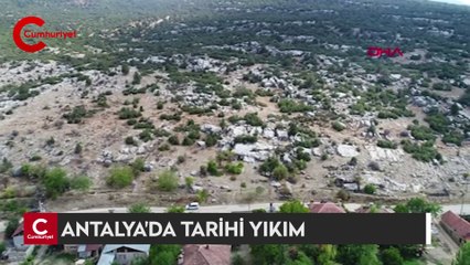 Antalya'da tarih yıkımı: 2 bin 500 yıllık mezarı define uğruna patlattılar