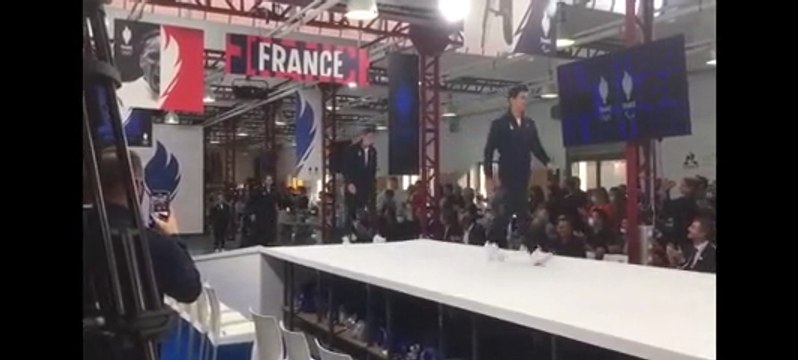 JO 2022 : L'équipe de France au Coq Sportif à Romilly-sur-Seine pour découvrir l'emblème qu'ils porteront aux JO d'hiver à Pékin