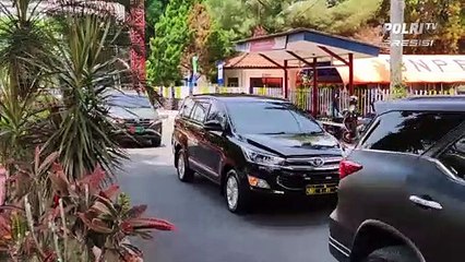 Wakapolda Jatim Tinjau Vaksinasi di Blitar