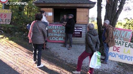 Спасти замок от "мёртвых душ"