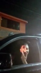 Agentes de la Policía detienen a El Jeffrey por presunta violación al toque de queda