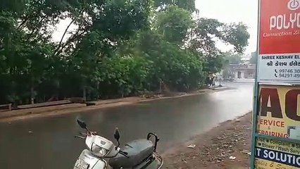 Video... अहमदाबाद समेत राज्य के कुछ हिस्सों में बारिश