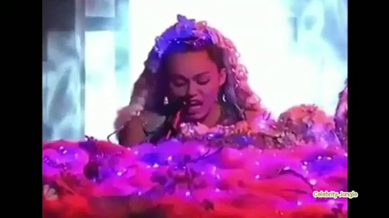 Miley Cyrus Academy Award Performance