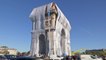 Paris: le démontage de l'œuvre de Christo sur l'Arc de Triomphe a débuté ce lundi
