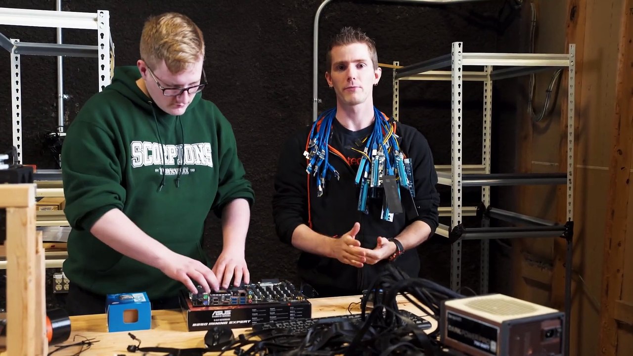 13 GPUs in ONE PC- – Mining Adventure