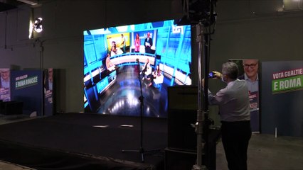 Comunali Roma, escono i primi exit poll: applausi al comitato di Gualtieri
