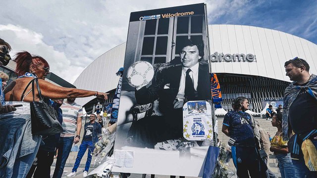 Bernard Tapie : L’hommage des supporters à l’Orange Vélodrome