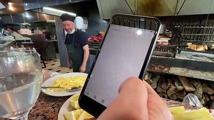 Ações do Facebook afundam