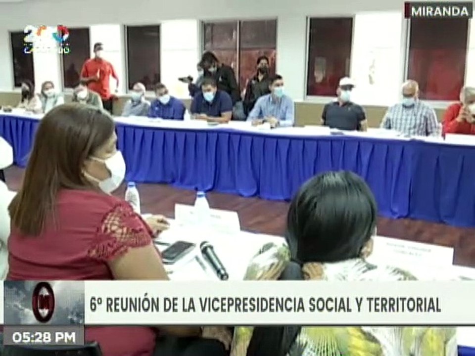 Jóvenes mayores de 18 años pueden acudir a vacunarse contra la COVID-19 sin previa cita
