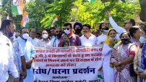 प्रियंका गांधी को हिरासत में लेने के विरोध में उदयपुर में Congress प्रदर्शन