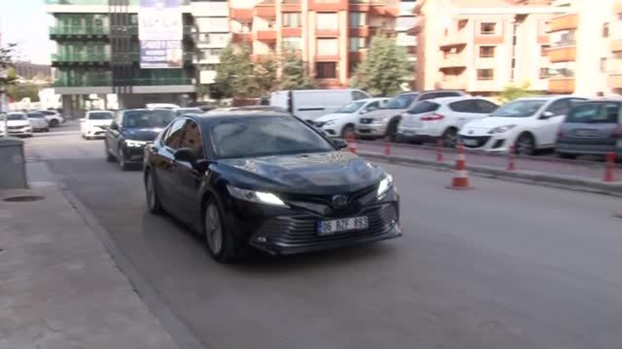 Akşener, DEVA Partisi Genel Başkanı Babacan'ı parti genel merkezinde ziyaret etti