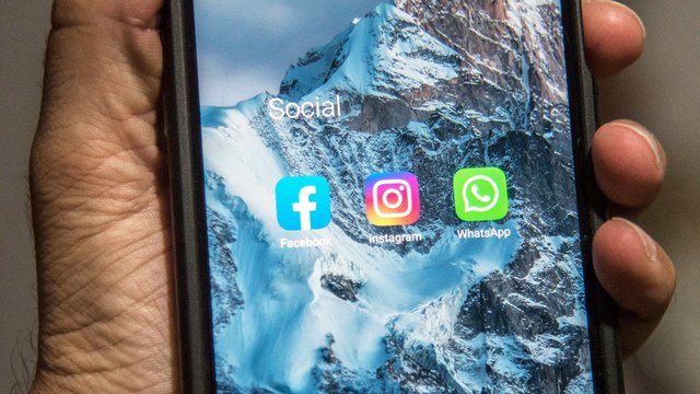 حوادث الانقطاع بمواقع التواصل الاجتماعي