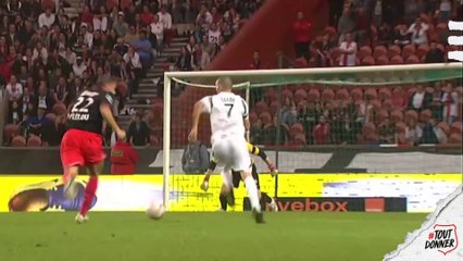 History Klub. 6 octobre 2007 - Jérôme Leroy montre la voie aux Rennais face au Paris SG