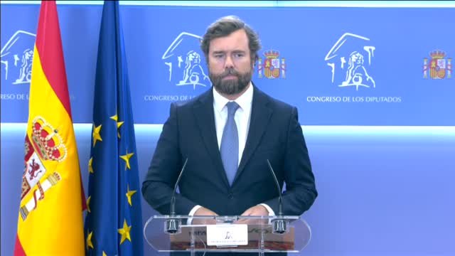 Espinosa de los Monteros: Perseguir las miradas impúdicas yo creo que no se le hubiera ocurrido ni a la Santa Inquisición