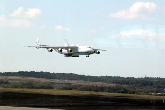 Dünyanın en büyük kargo uçağı İstanbul Havalimanı'nda
