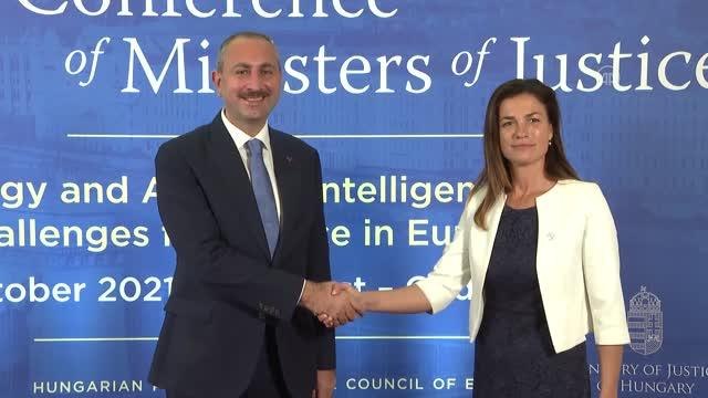 Son dakika... BUDAPEŞTE - Adalet Bakanı Gül, Avrupa Konseyi Adalet Bakanları Konferansı'nda konuştu