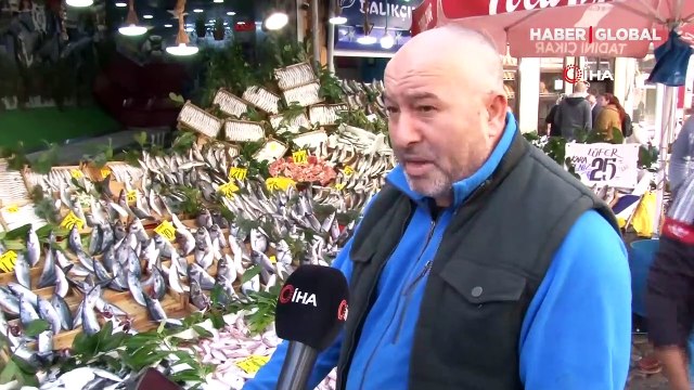 Denizlerde lüfer bolluğu: Tane fiyatı 25 liraya kadar düştü