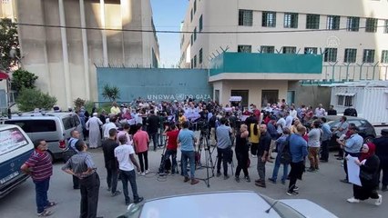 Filistinliler ABD'nin UNRWA'yla yaptığı "şartlı destek" anlaşmasını protesto etti