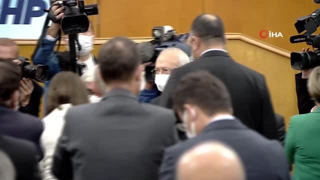 CHP Genel Başkanı Kemal Kılıçdaroğlu: - Belediyelerimiz ve desteklediğimiz kooperatiflerle güzel şeyler yaptık. Her ürünün taban fiyatı olacak.