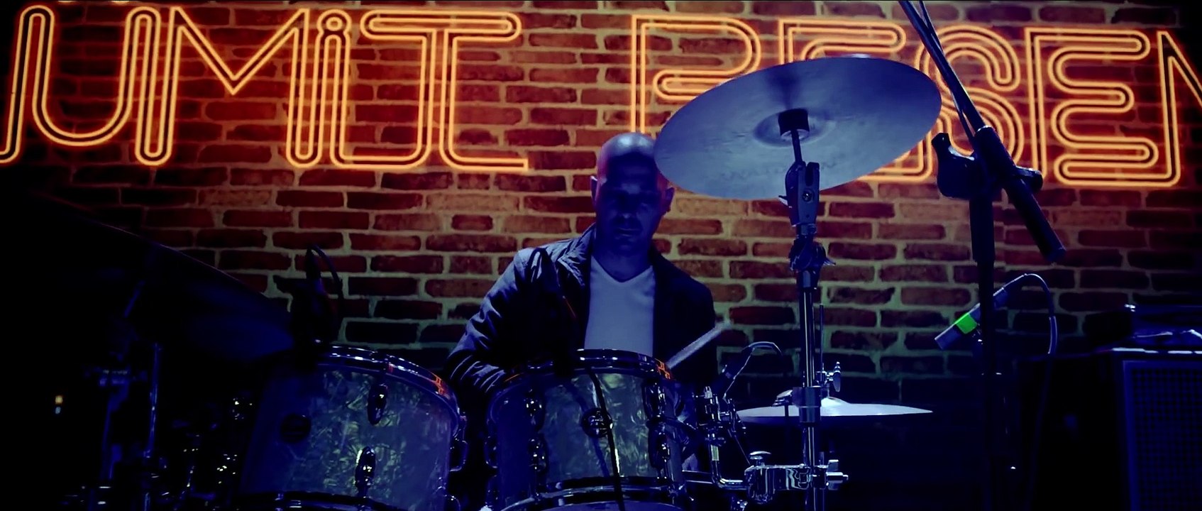 Ümit Besen - Kim Dokunduysa Sana Ona Git