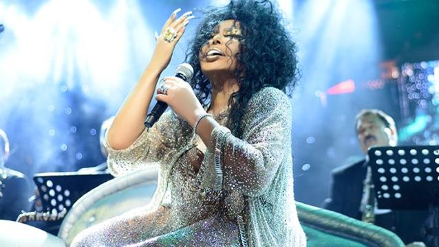 Tutuklanan orkestra ekibinin Hayatımızı mahvettin dediği Bülent Ersoy, suçlamalara yanıt verdi