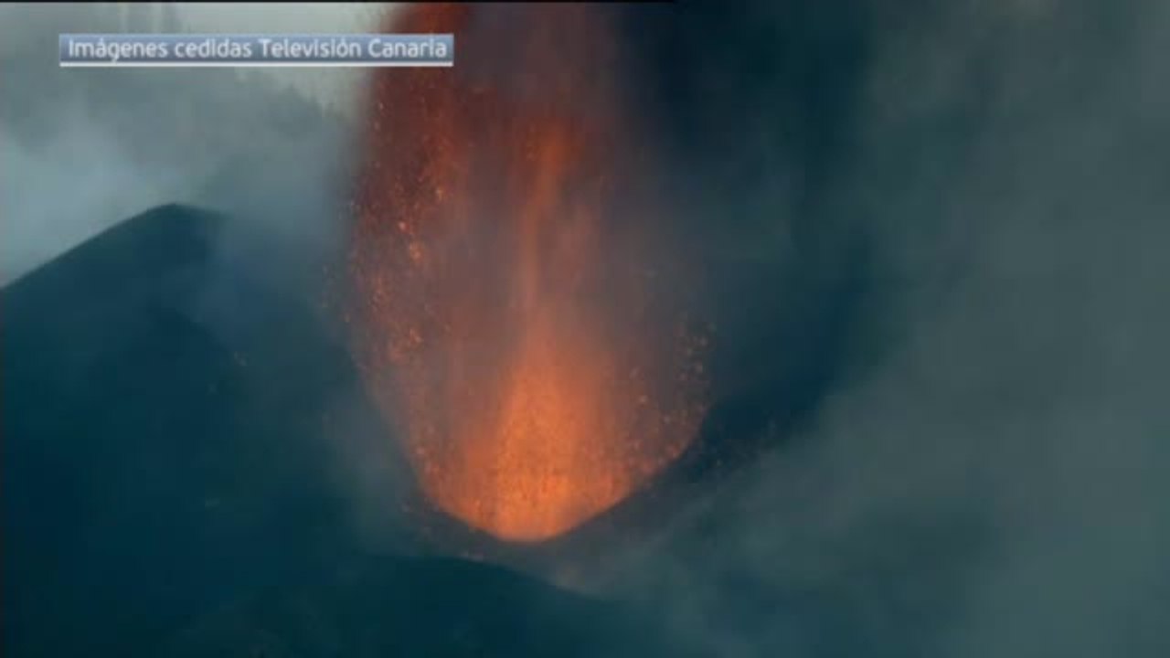 El volcán de Cumbre Vieja no da señales de agotamiento en esta tercera semana de erupción