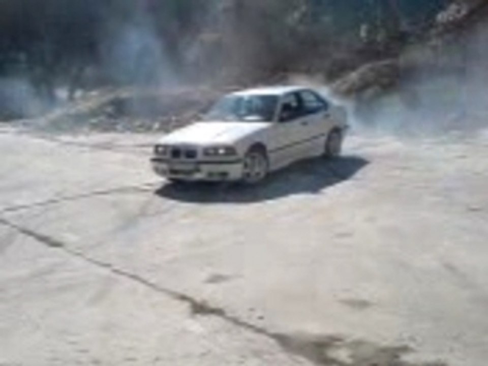 BMW drift in Smolian2