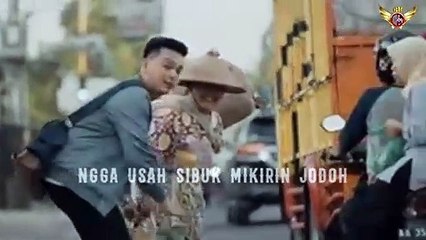 Jodoh pasti akan datang pada waktunya bersabar dan tetap mencari