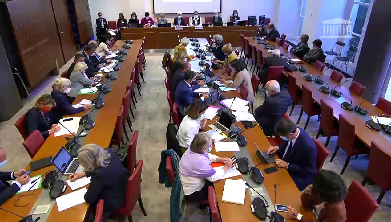 Commission des affaires sociales : Mme Brigitte Klinkert, ministre déléguée auprès de la ministre du travail, de l’emploi et de l’insertion, chargée de l’insertion - Mardi 5 octobre 2021