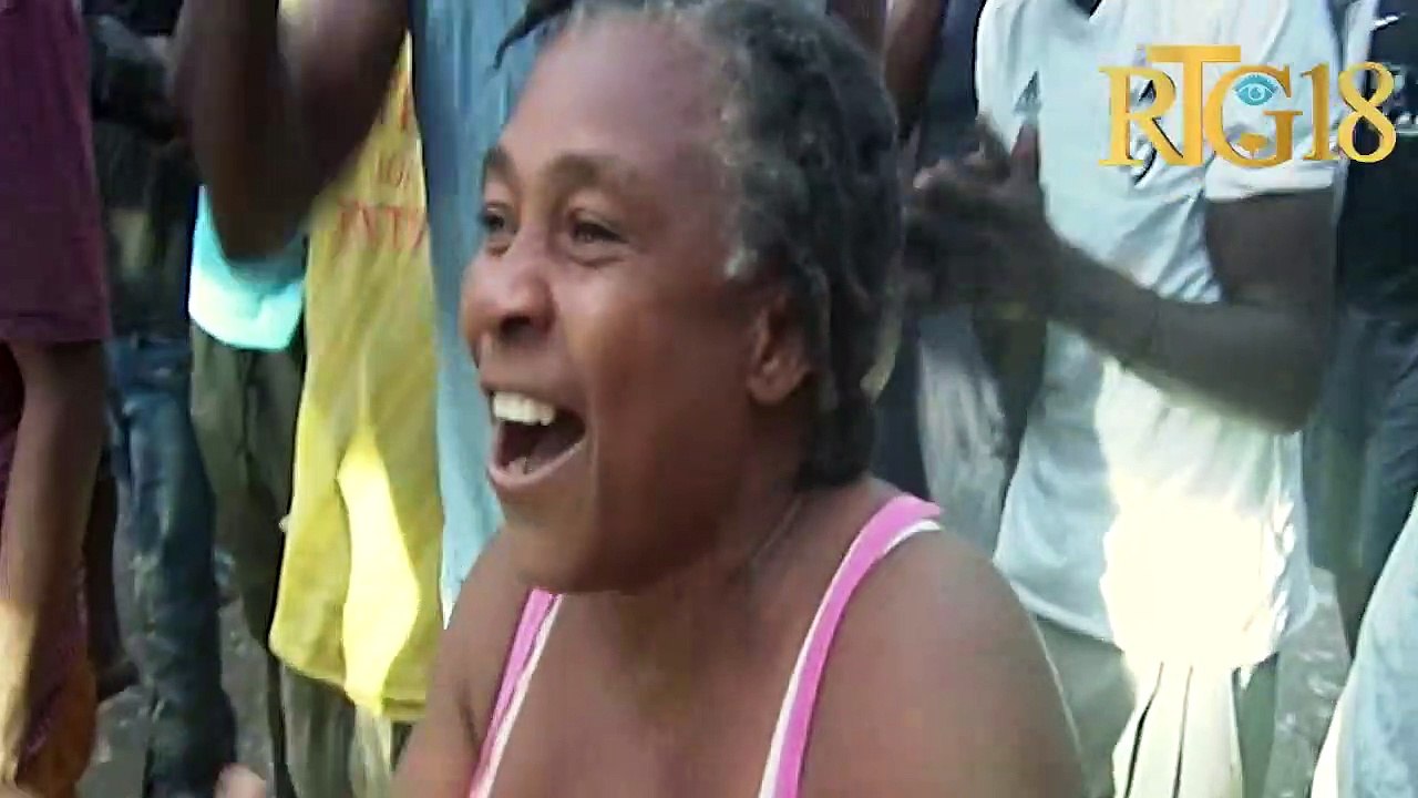 Ansyèn premyè dam lan fè konnen lap kontinye mande jistis malgre pèsekisyon politik li di kap tann.