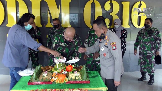 Kapolresta Barelang Hadiri Upacara HUT TNI ke-76 di Mako Lanal Batam