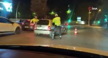 Ankara'da 'dur' ihtarına uymayan sürücü polis ekiplerinin üzerine sürerek kaçtı