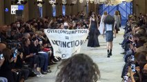 Incursion de militants pour le climat au défilé Louis Vuitton à Paris