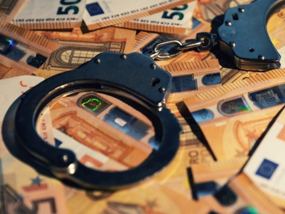 Großrazzia in deutschland: geldwäsche-ring gesprengt?