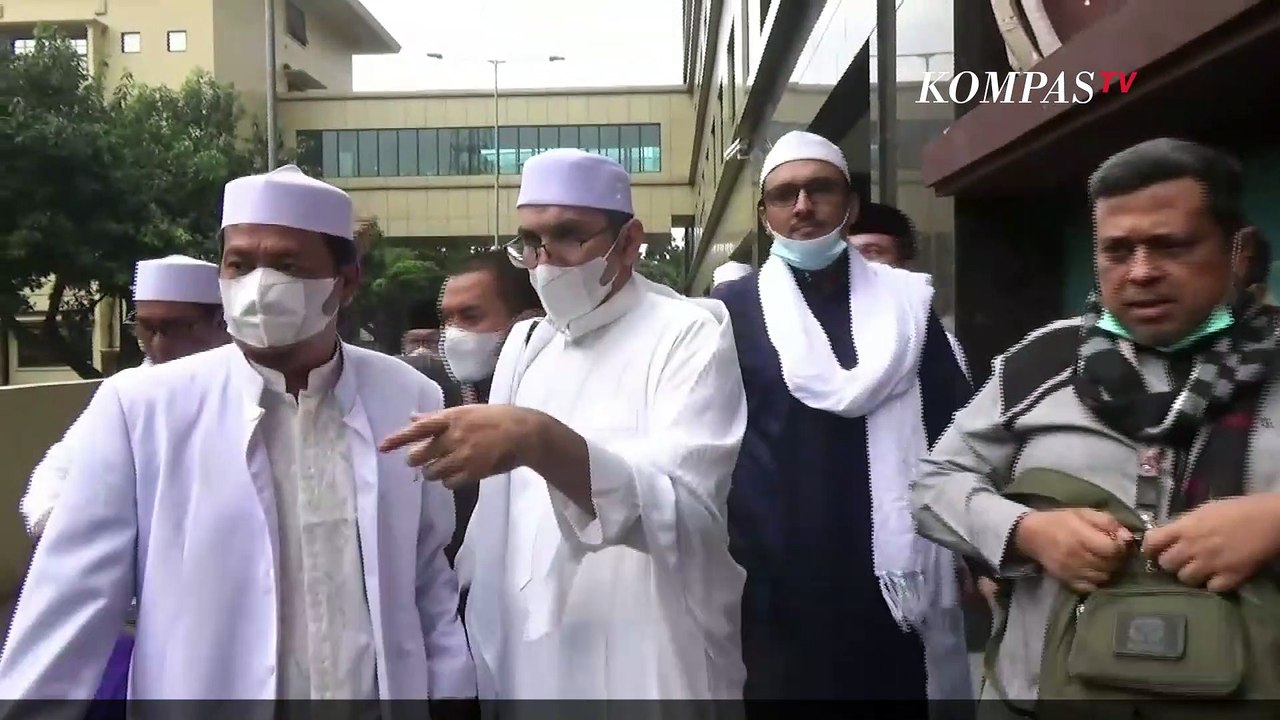 Momen Mantan Ketum FPI Shabri Lubis Bebas dari Tahanan Rutan Bareskrim Polri