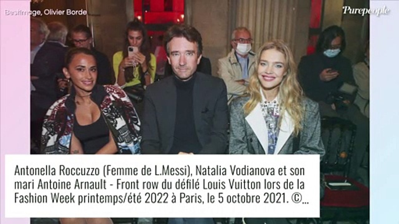 Lionel Messi : Sa femme Antonela Roccuzzo sublime pour le défilé Vuitton