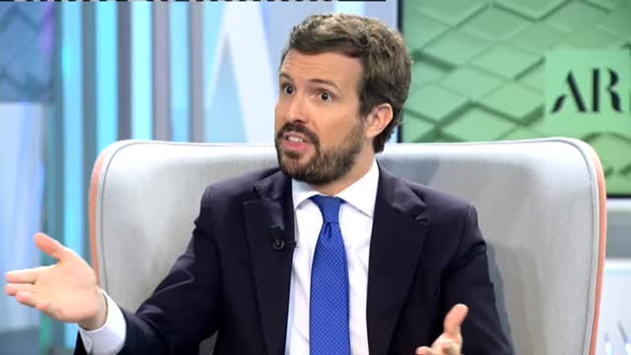 Casado: "Sánchez está poniendo velas para que Puigdemont no venga, porque si viene se acaba la legislatura"