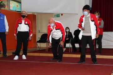 Huzurevinin 70'lik delikanlıları rakiplerine gözdağı verdi