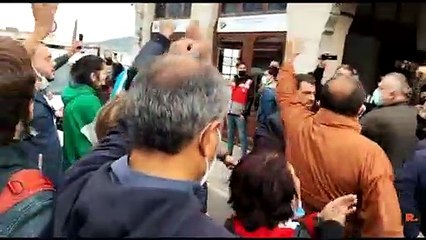 Adalar'da TÜGVA'nın tahliyesine polis barikatı