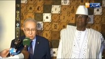 رمطان لعمامرة يلتقي رئيس حكومة مالي