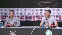 DFB-Neuling Raum: “Singen musste ich noch nicht”