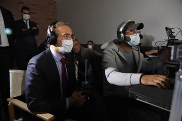 Savunma Sanayii Başkanı Demir, "Teşkilat" setini ziyaret etti