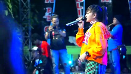 POPULAR DANGDUT INDONESIAN " BISANE MUNG NYAWANG"