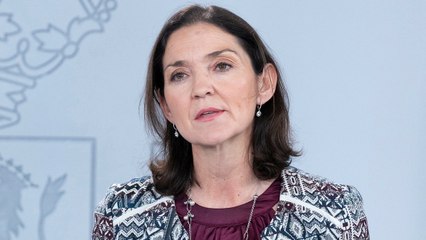 Ministra Reyes Maroto causó indignación al decir que la erupción era “un espectáculo maravilloso”.