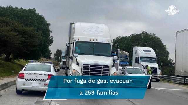 Cierran la autopista México-Querétaro por fuga de gas en ducto de Pemex