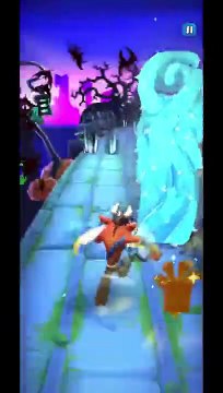Frosty Thorn Thing Battle Run - Crash Bandicoot: On The Run!