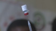 OMS recomienda extender el uso de vacuna contra la malaria en África